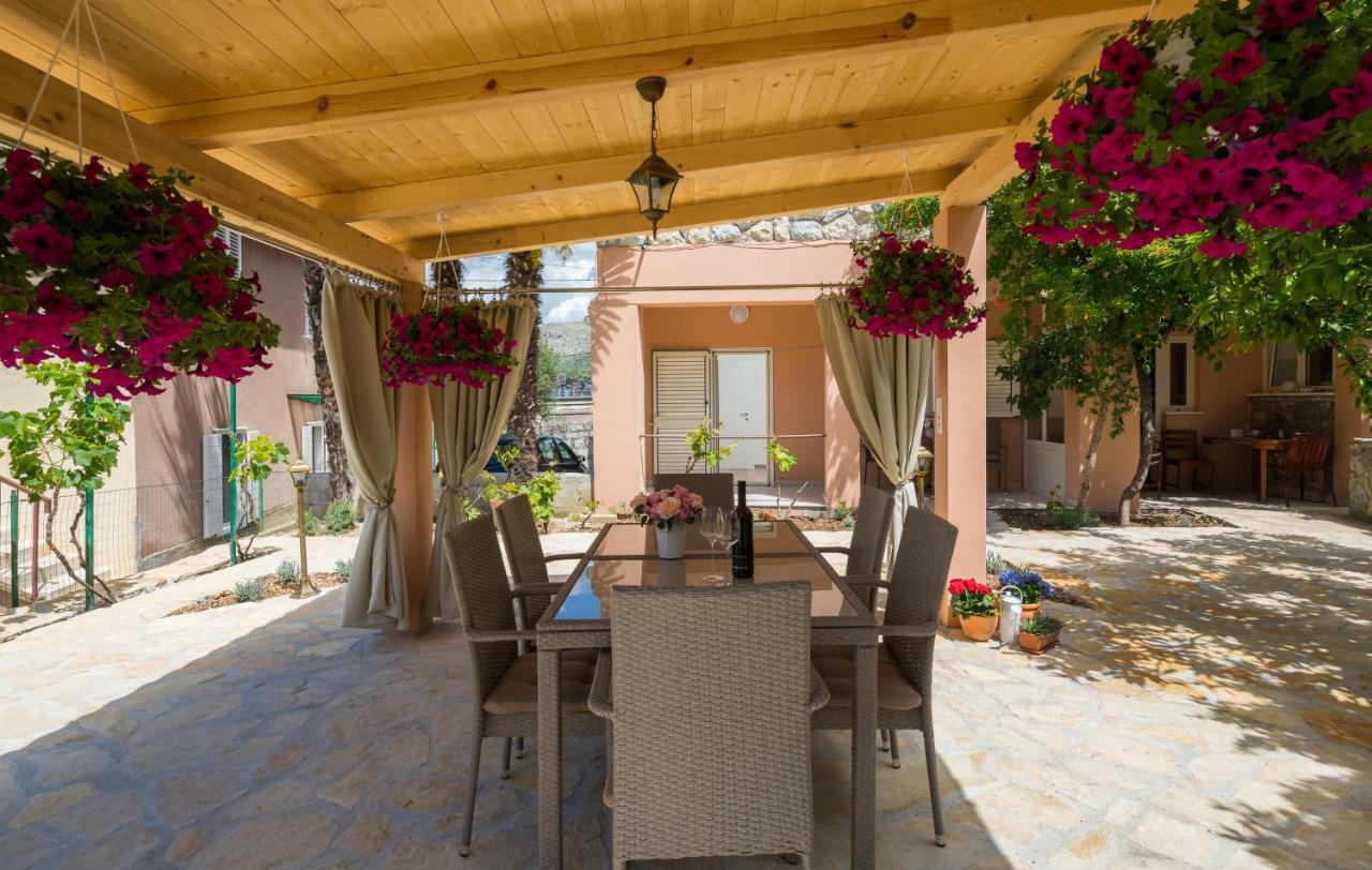 Apartmani Oaza Trogir Exterior photo